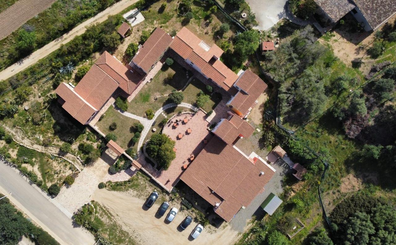 Hotel La Corte Rosada Villasimius Exterior photo