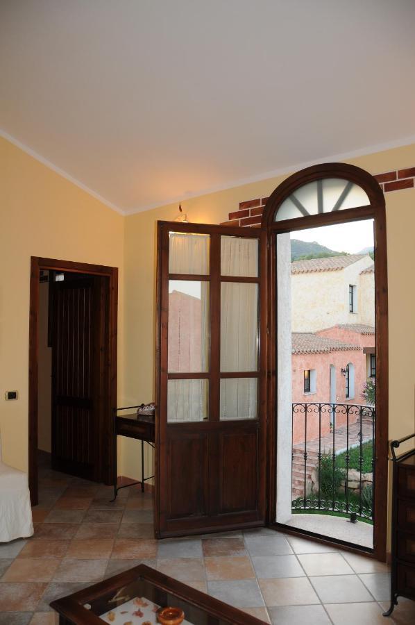 Hotel La Corte Rosada Villasimius Exterior photo