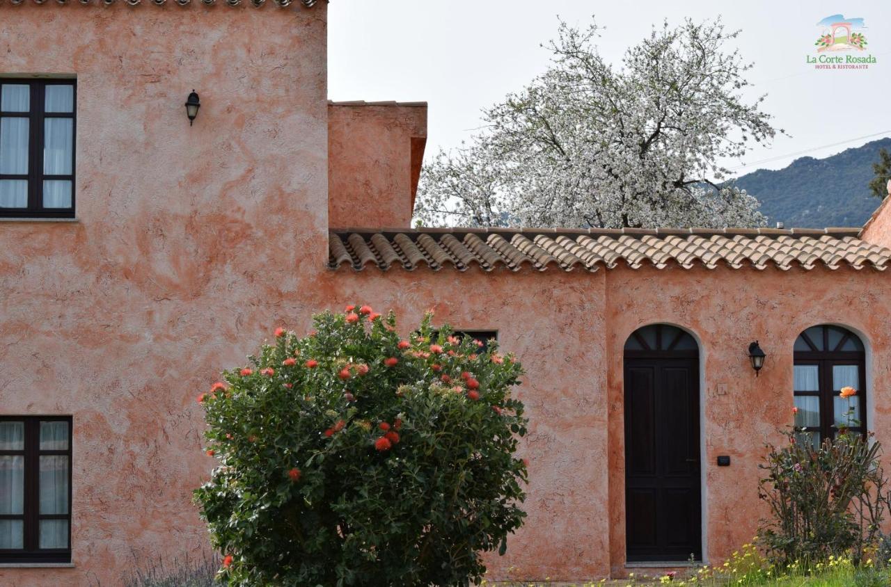 Hotel La Corte Rosada Villasimius Exterior photo