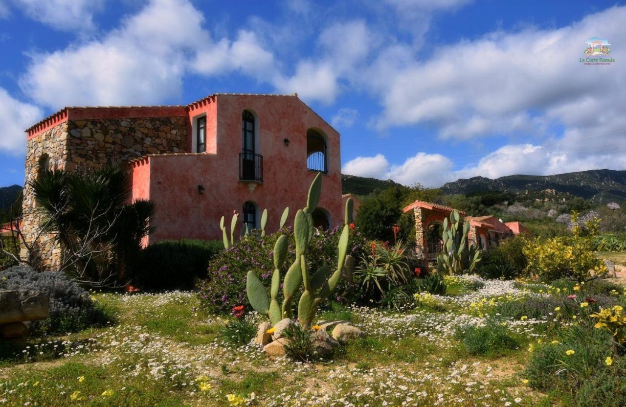 Hotel La Corte Rosada Villasimius Exterior photo